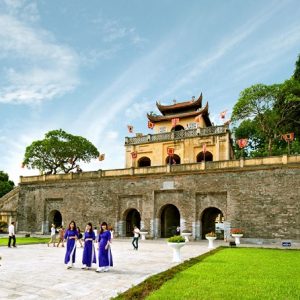 Tour Du Lịch Hoàng Thành Thanh Long – Xem Phim Thiếu Nhi